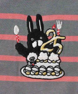 25周年記念刺繍 ボトル入りTシャツ-14