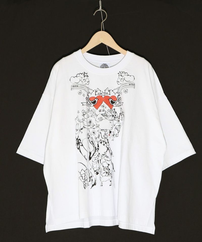 141670：手描き風アニマルメルヘン柄Tシャツの通販-ScoLar