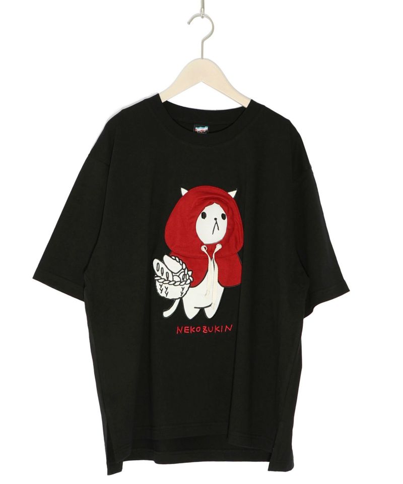 ネコ頭巾ちゃんアップリケ刺繍Tシャツ-10