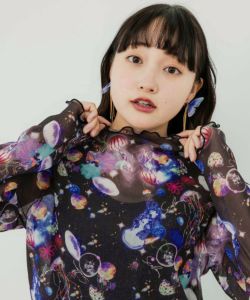 スカラー ScoLar クラゲ宇宙柄切替プルオーバー （ブラック