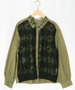 花蝶刺繍襟 ケミカルレース切替シャツ-13