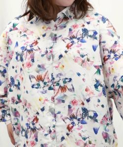 ＼半額SALE／ 151604：蝶ネコ総柄チュニックシャツの通販-ScoLar トップス