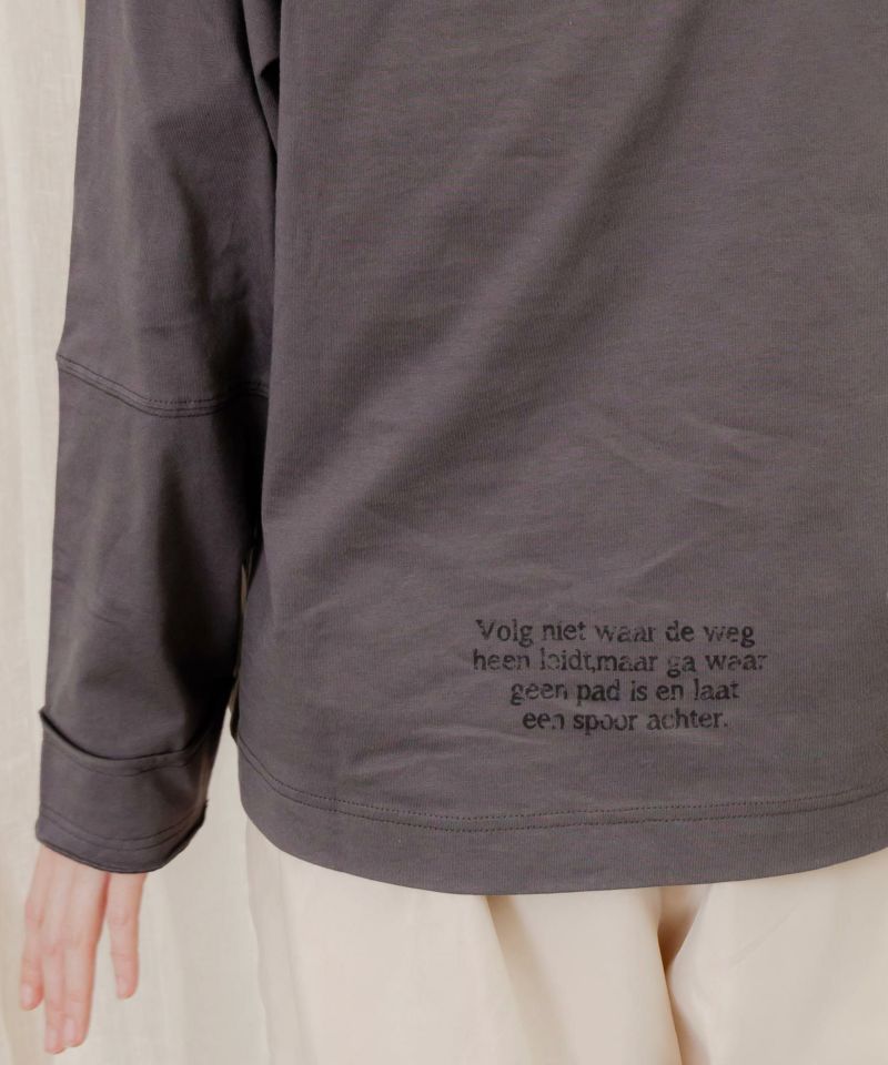 世界を旅するクマとフラミンゴ柄ロングスリーブTシャツ-9