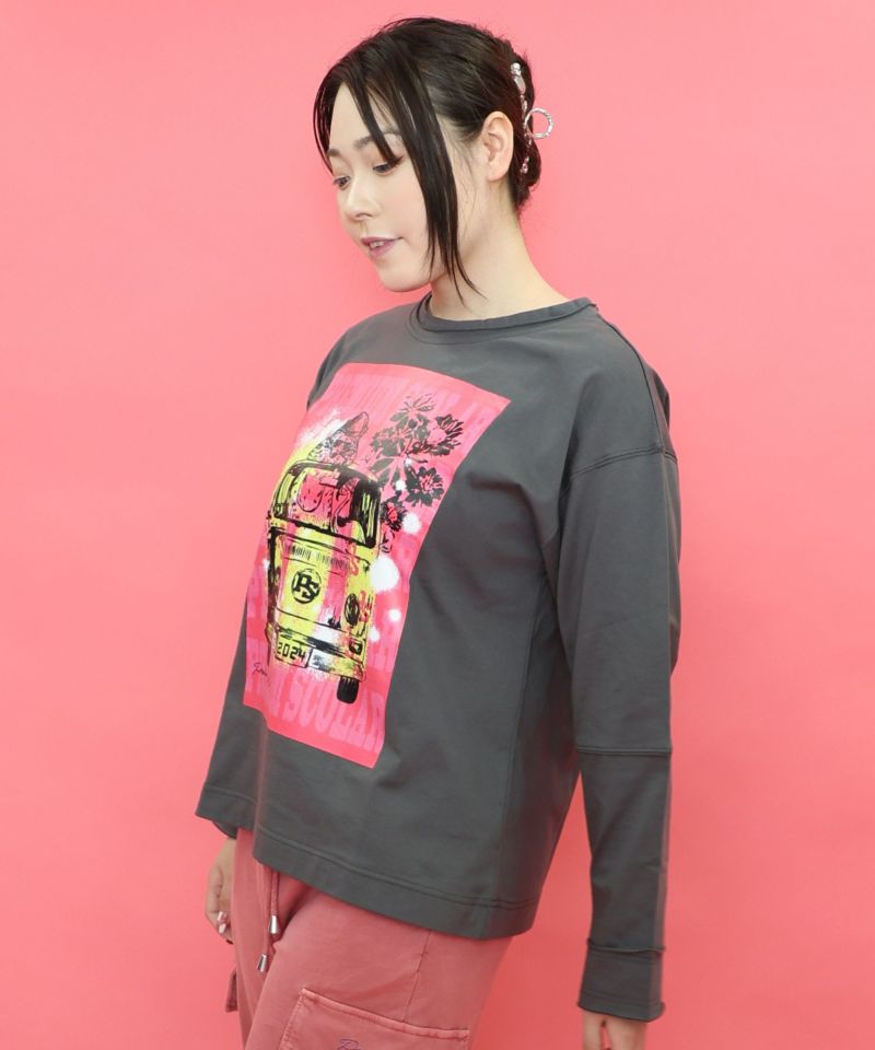 世界を旅するクマとフラミンゴ柄ロングスリーブTシャツ-31