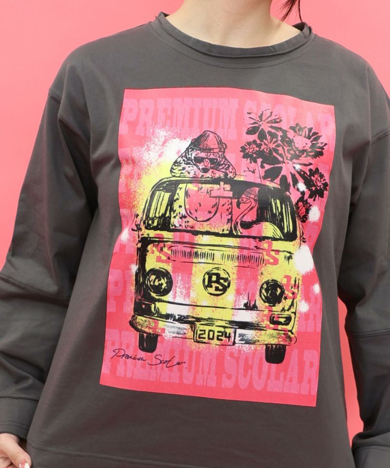 世界を旅するクマとフラミンゴ柄ロングスリーブTシャツ-34