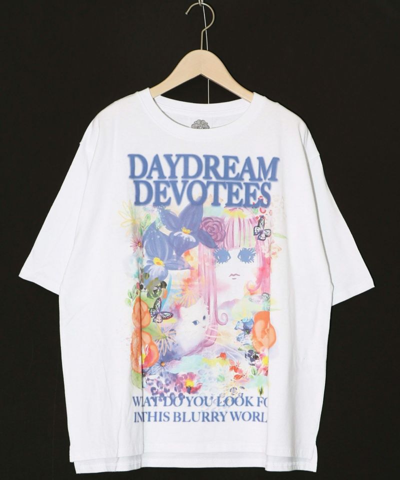 女の子とネコ花柄 アートメルヘンTシャツ-5