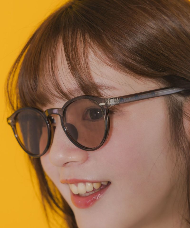 ネコとスカラーロゴ入りサングラス-14