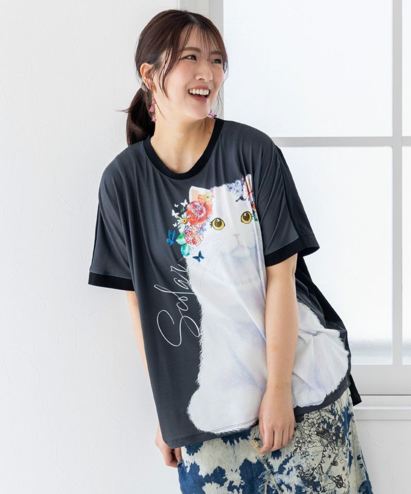 花と蝶を飾った大きなネコ柄チュニック-4