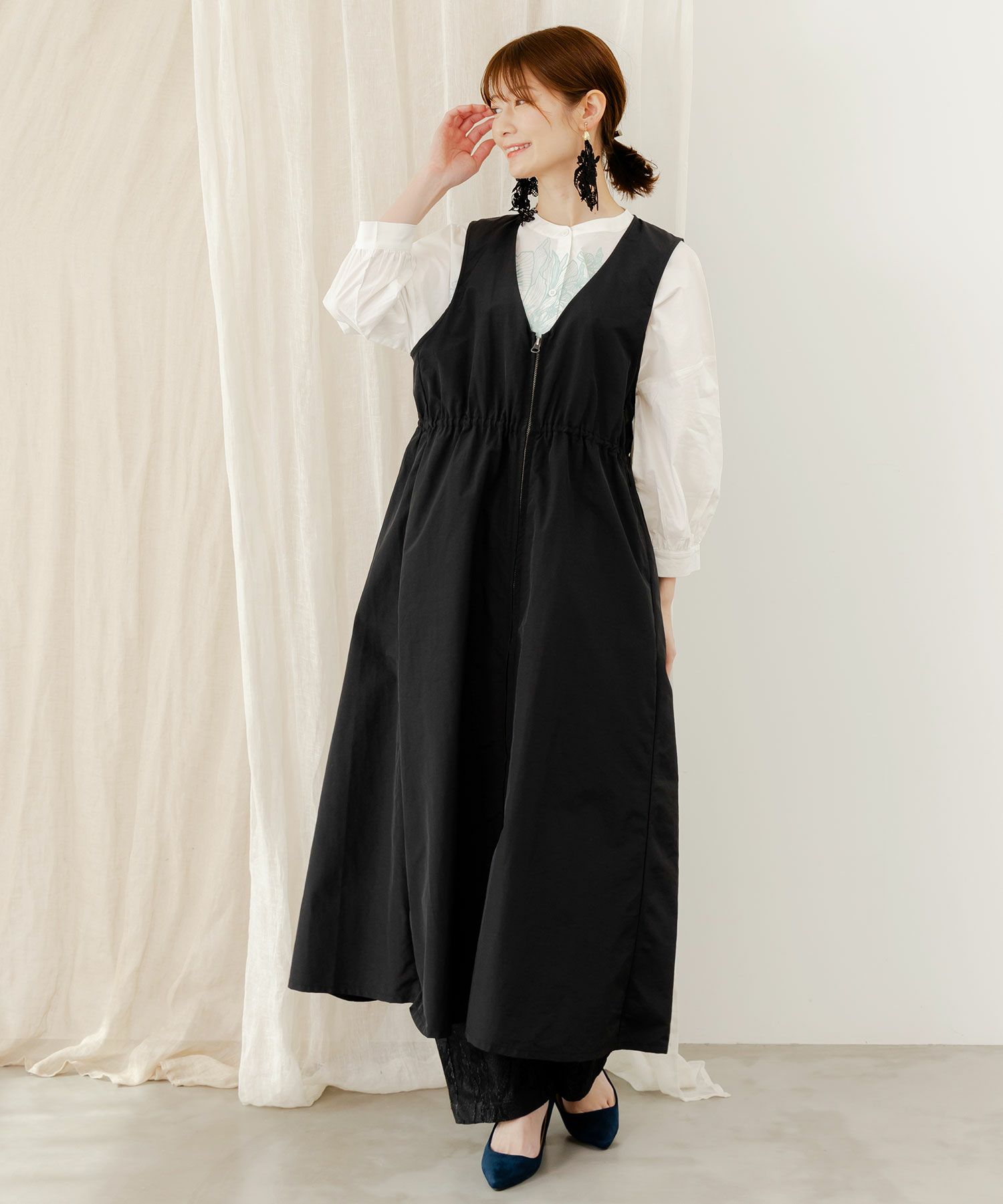 552207：花刺繍前開きノースリーブワンピースの通販-ScoLar 