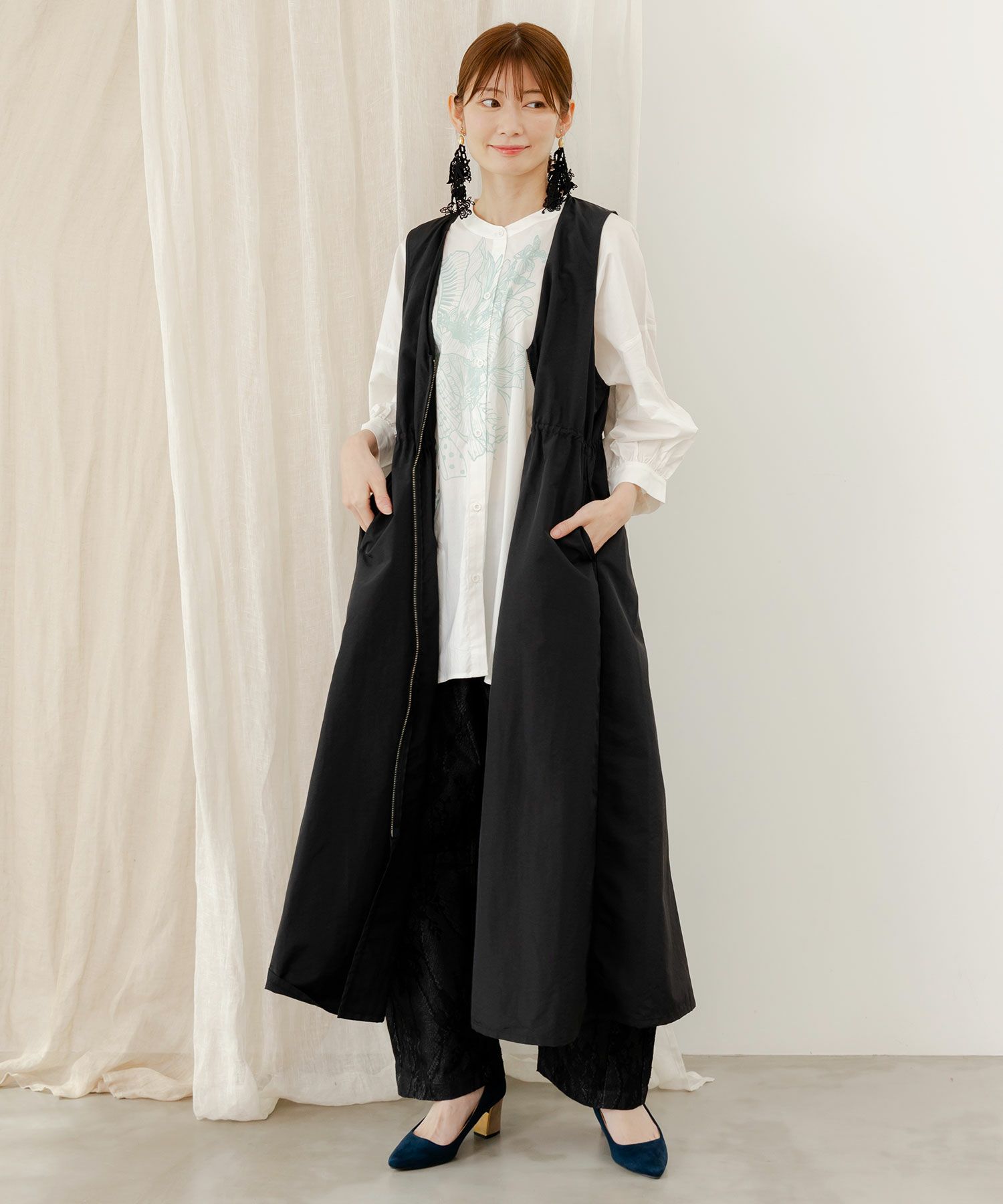 552207：花刺繍前開きノースリーブワンピースの通販-ScoLar 