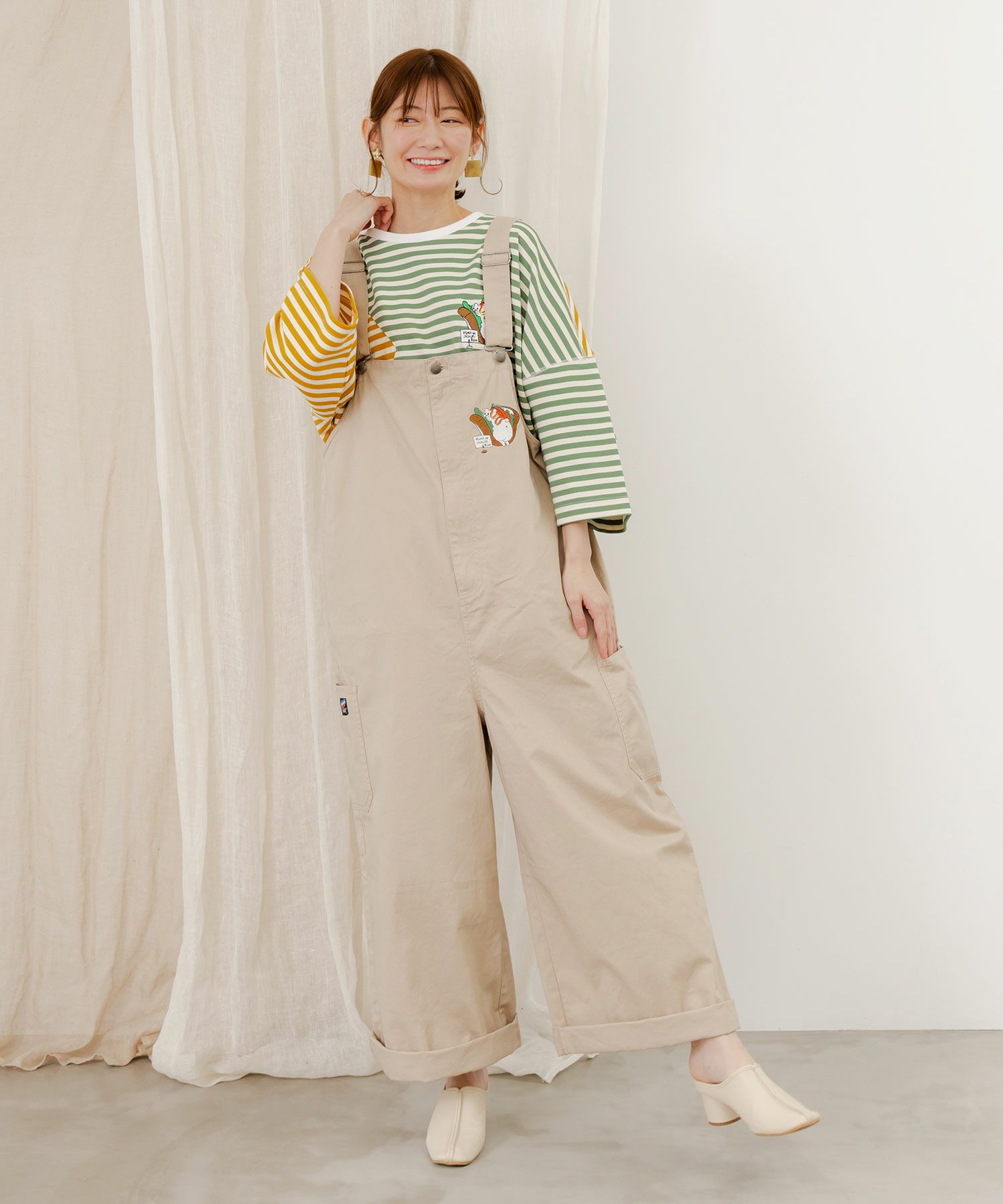 352107：クマのおちり刺繍サロペットの通販-ScoLar 