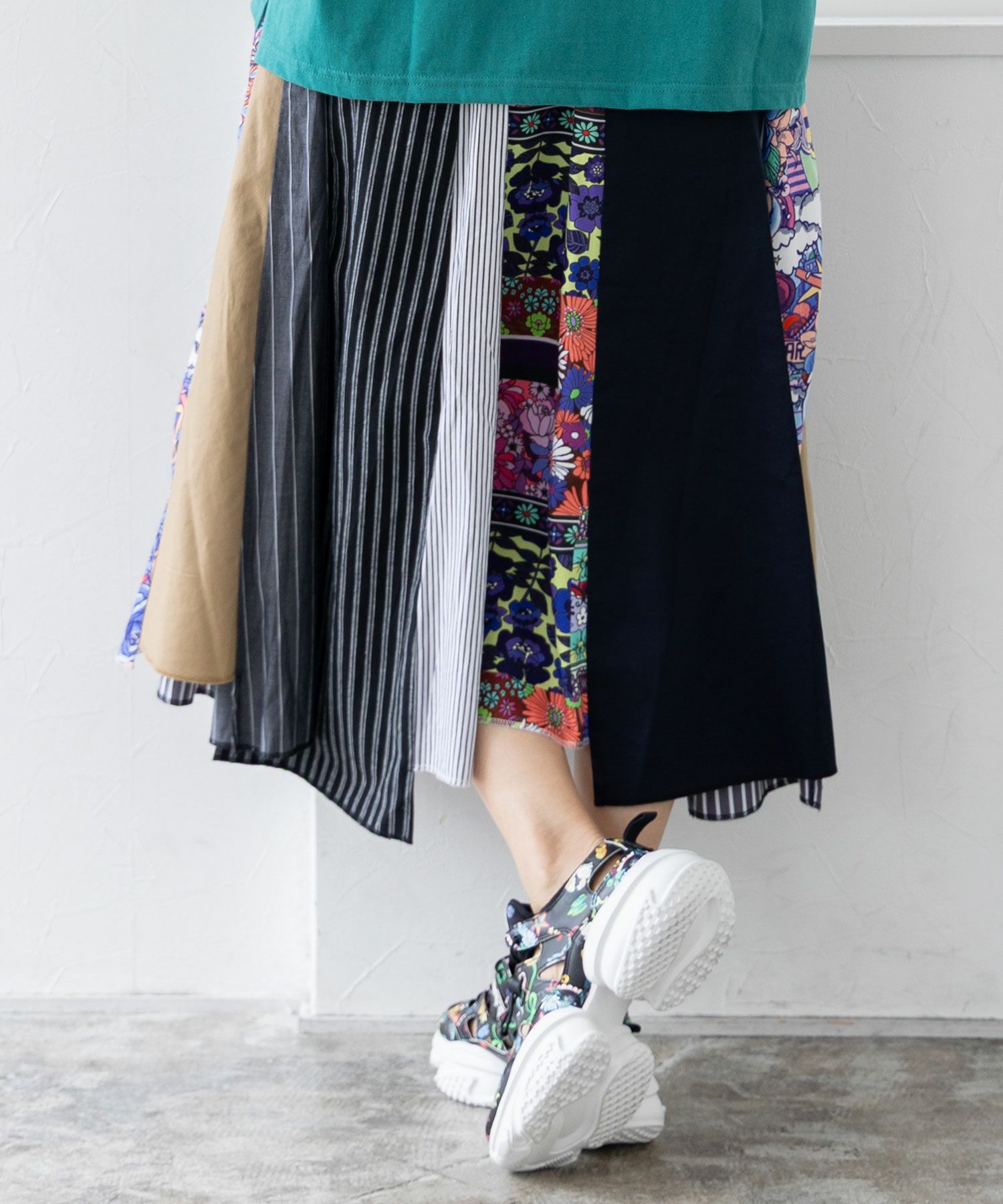 152602：花柄スカラーちゃん×異素材MIXストライプスカートの通販-ScoLar 