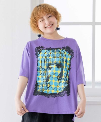 152613：女の子メイク柄Tシャツ