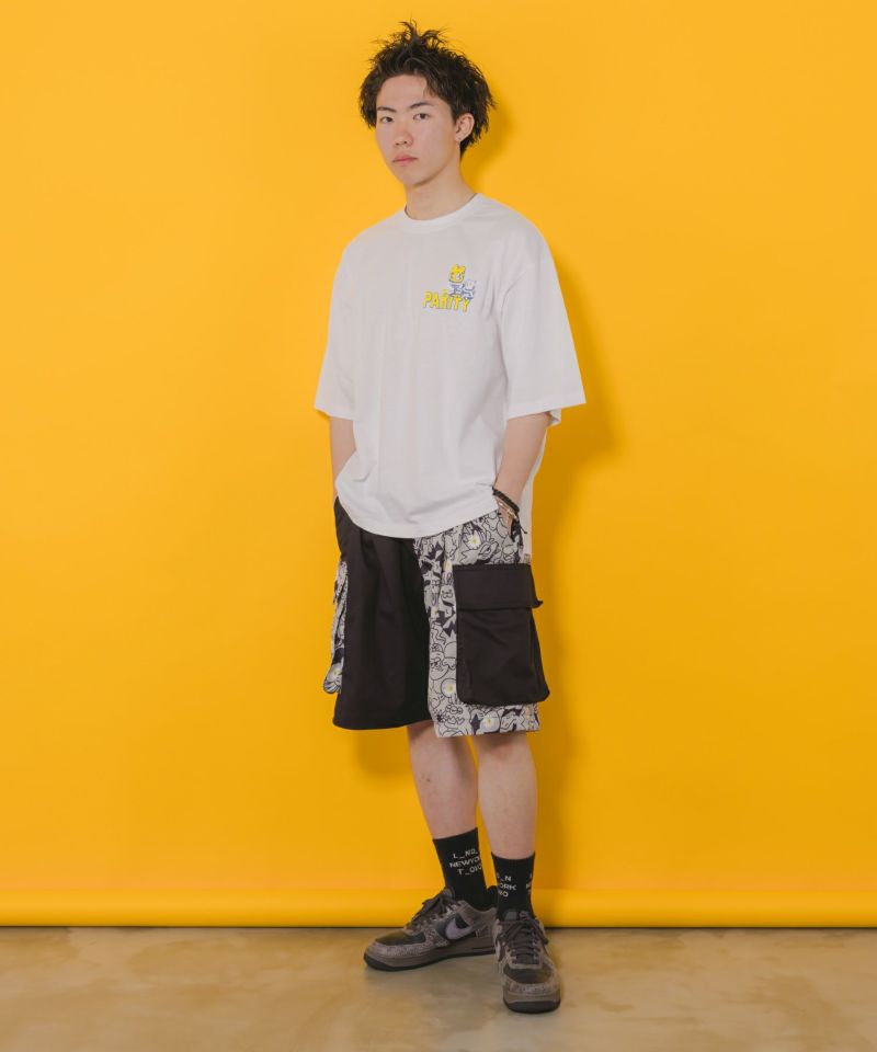 クマとネコのアメフト柄 バック発泡プリントTシャツ-4