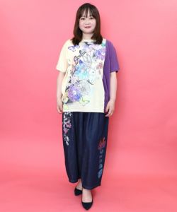 黒と赤の花柄 他には無い個性的な一品　　未使用品 152670：花アニマル柄 バイカラー切替チュニックの通販-ScoLar