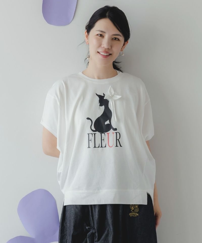 花飾りをしたネコ柄プルオーバー-13