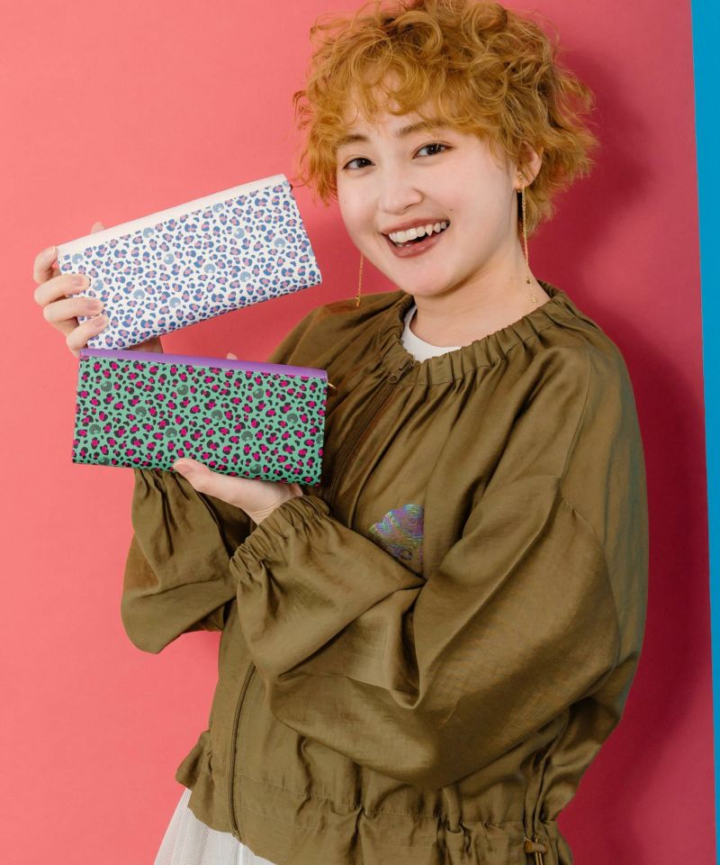 花蝶柄×ヒョウ柄 かぶせ付長財布-2