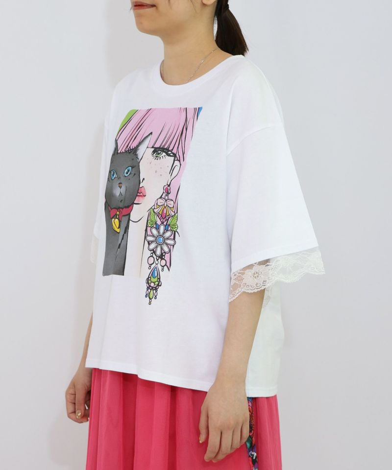 ネコと女の子の自撮り柄 レース切替Tシャツ-9