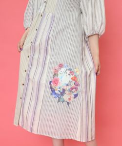 152699：花蝶ネコプリント ストライプMIX柄ワンピースの通販-ScoLar