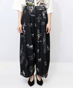552254：数字と花蝶 総柄パンツの通販-ScoLar
