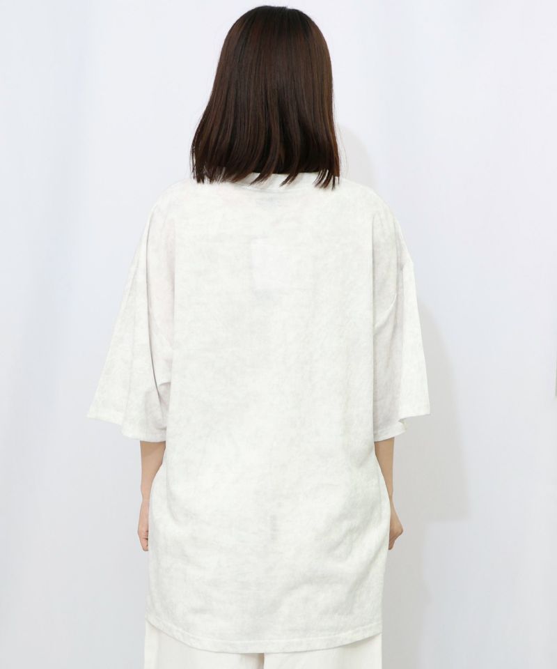 圧をかけるパパラビルTシャツ-10