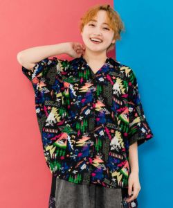 売上実績NO.1 152696：キノコ・POP・イチゴ柄 3柄展開シャツの通販-ScoLar ピンズ・ピンバッジ・缶バッジ