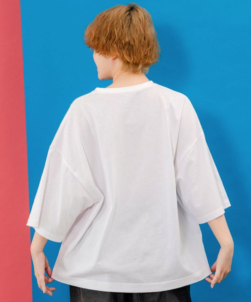 クマとウサギと扇風機Tシャツ-5