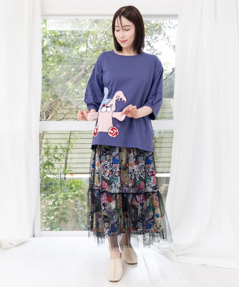 ハグしてくれるウサギぬいアップリケTシャツ-4