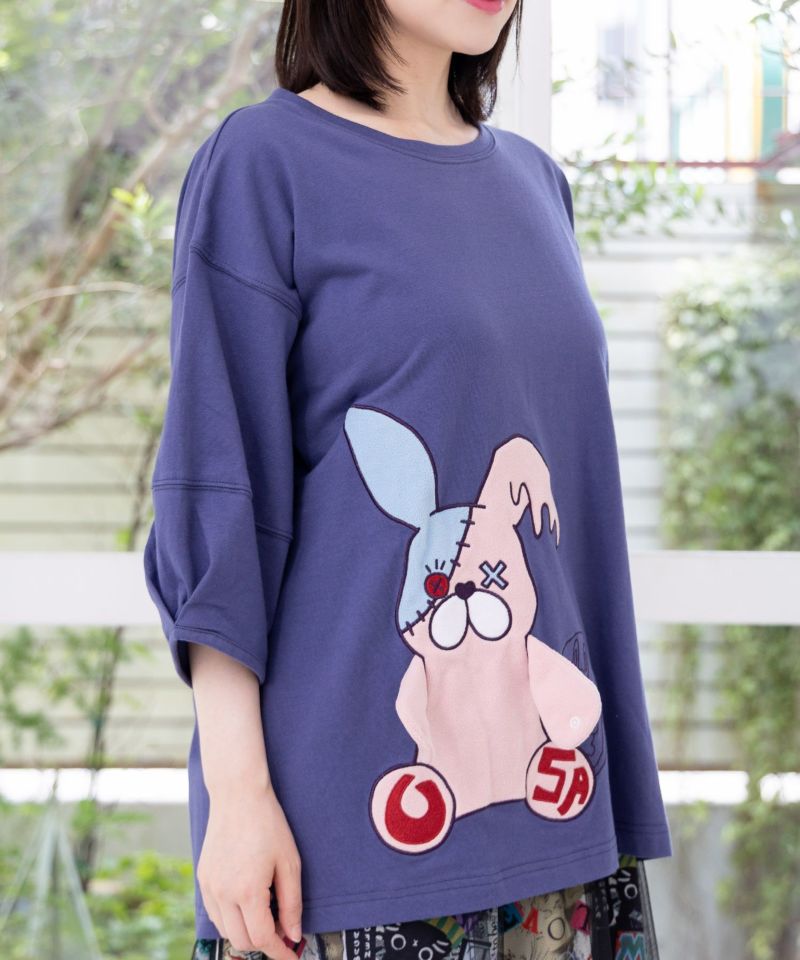 ハグしてくれるウサギぬいアップリケTシャツ-5