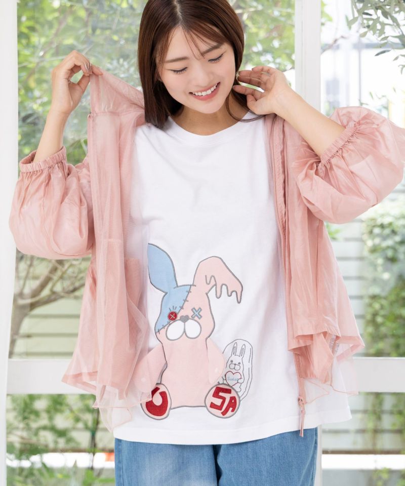 ハグしてくれるウサギぬいアップリケTシャツ-8