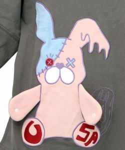 ハグしてくれるウサギぬいアップリケTシャツ-18