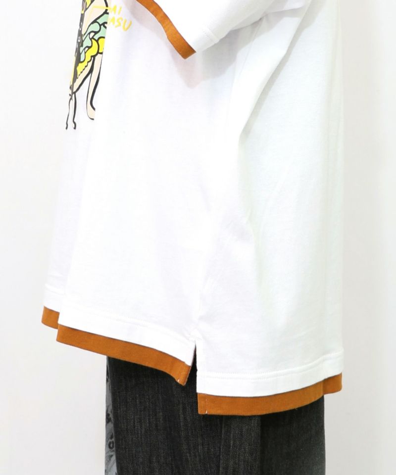パリティのネコとモンスター「くいしんぼう」Tシャツ-23