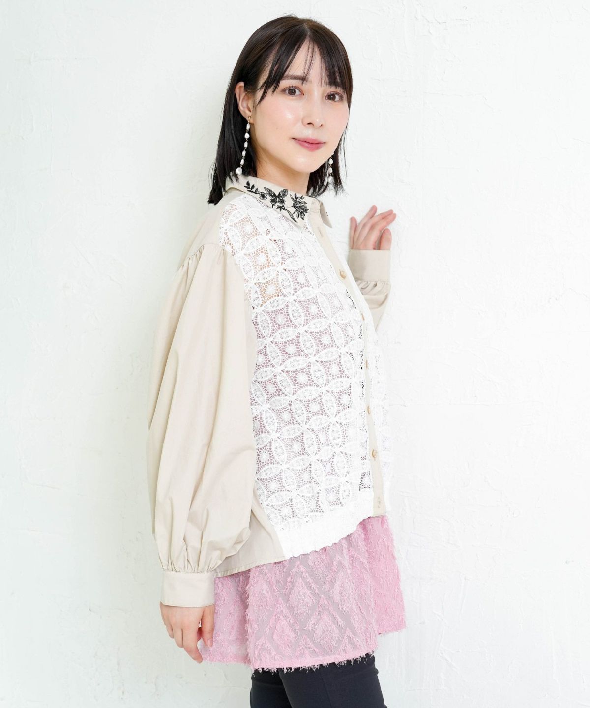 蝶花刺繍 レース切替シャツ-3