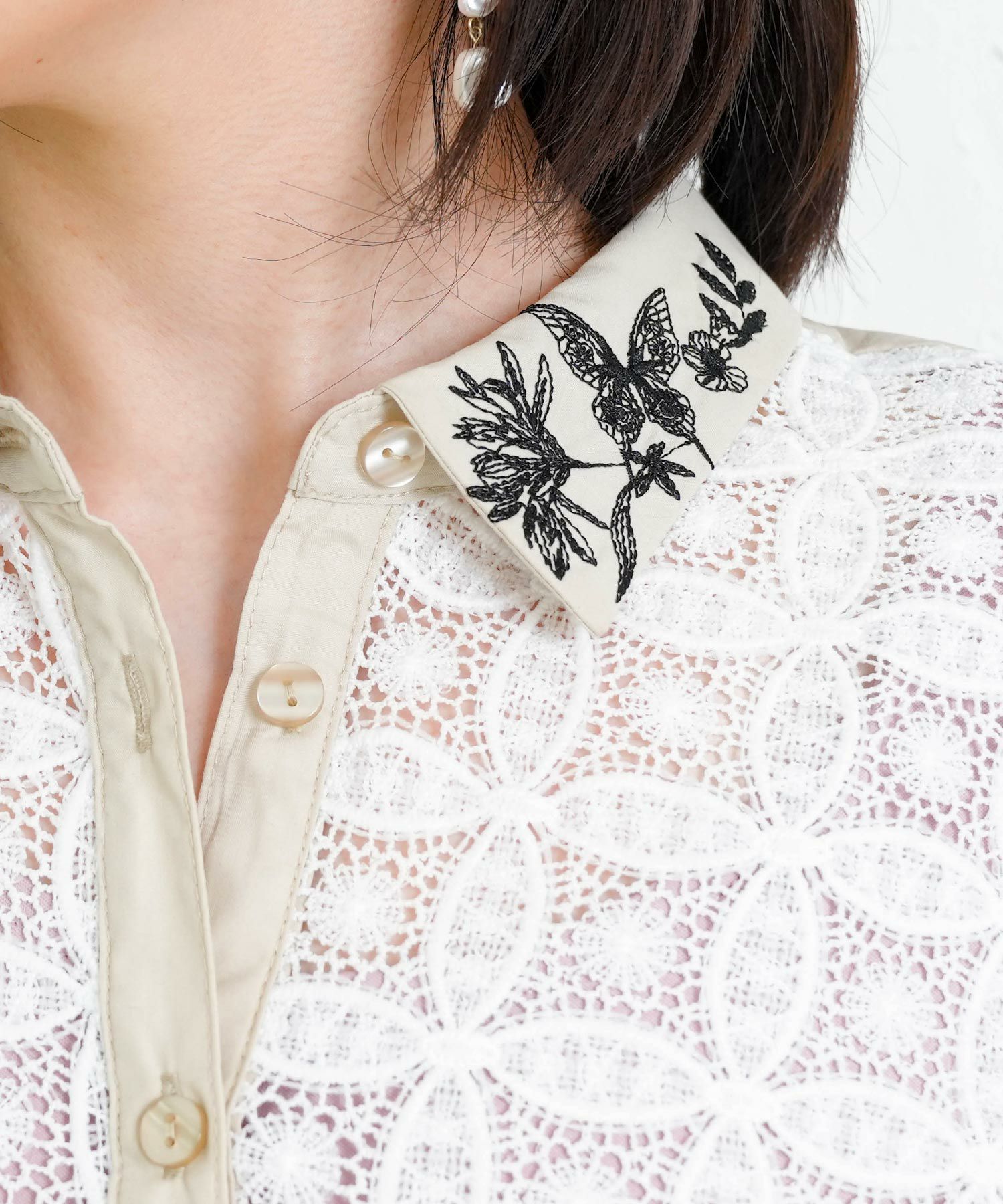 蝶花刺繍 レース切替シャツ-6