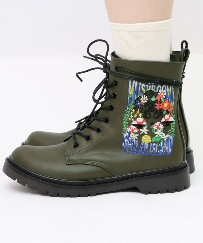 スカラーちゃんとキノコ刺繍ブーツ-9