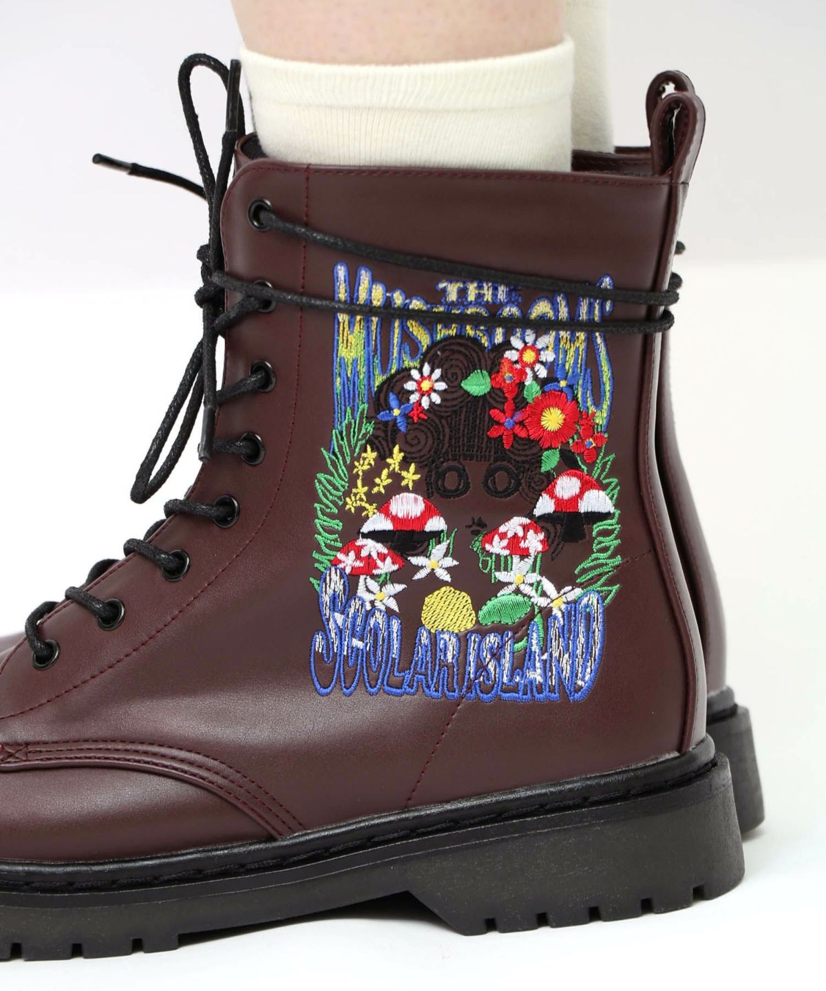 スカラーちゃんとキノコ刺繍ブーツ-16