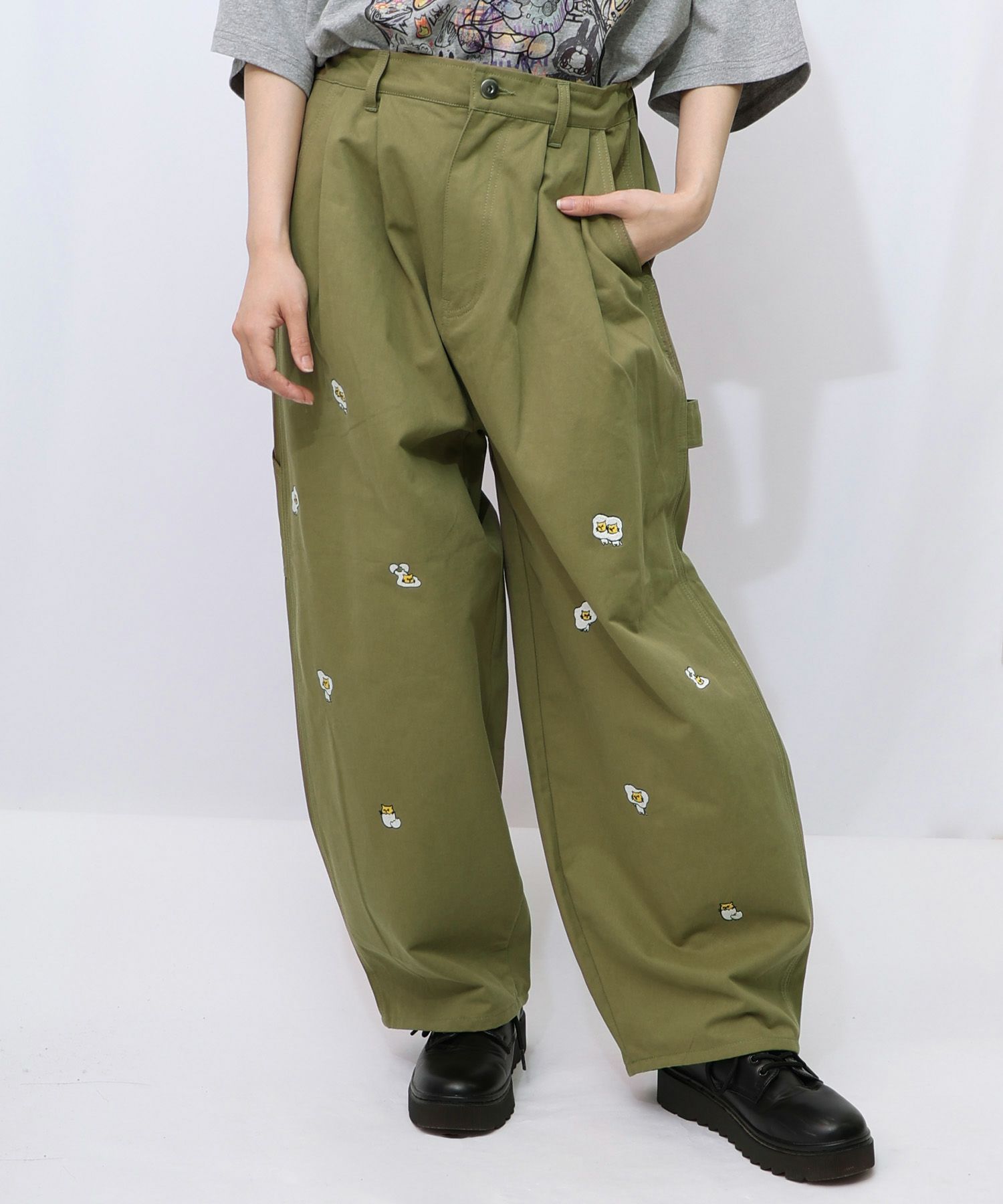 パリティーのネコ目玉焼き刺繍パンツ-15