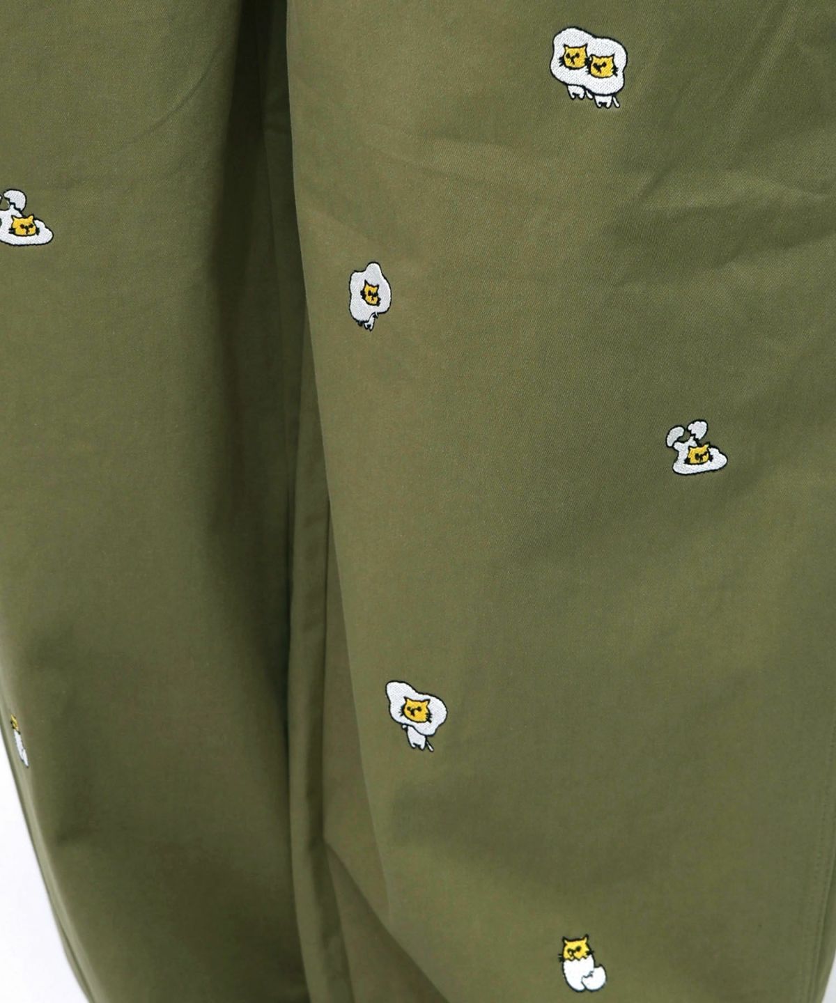 パリティーのネコ目玉焼き刺繍パンツ-18