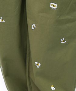 パリティーのネコ目玉焼き刺繍パンツ-18