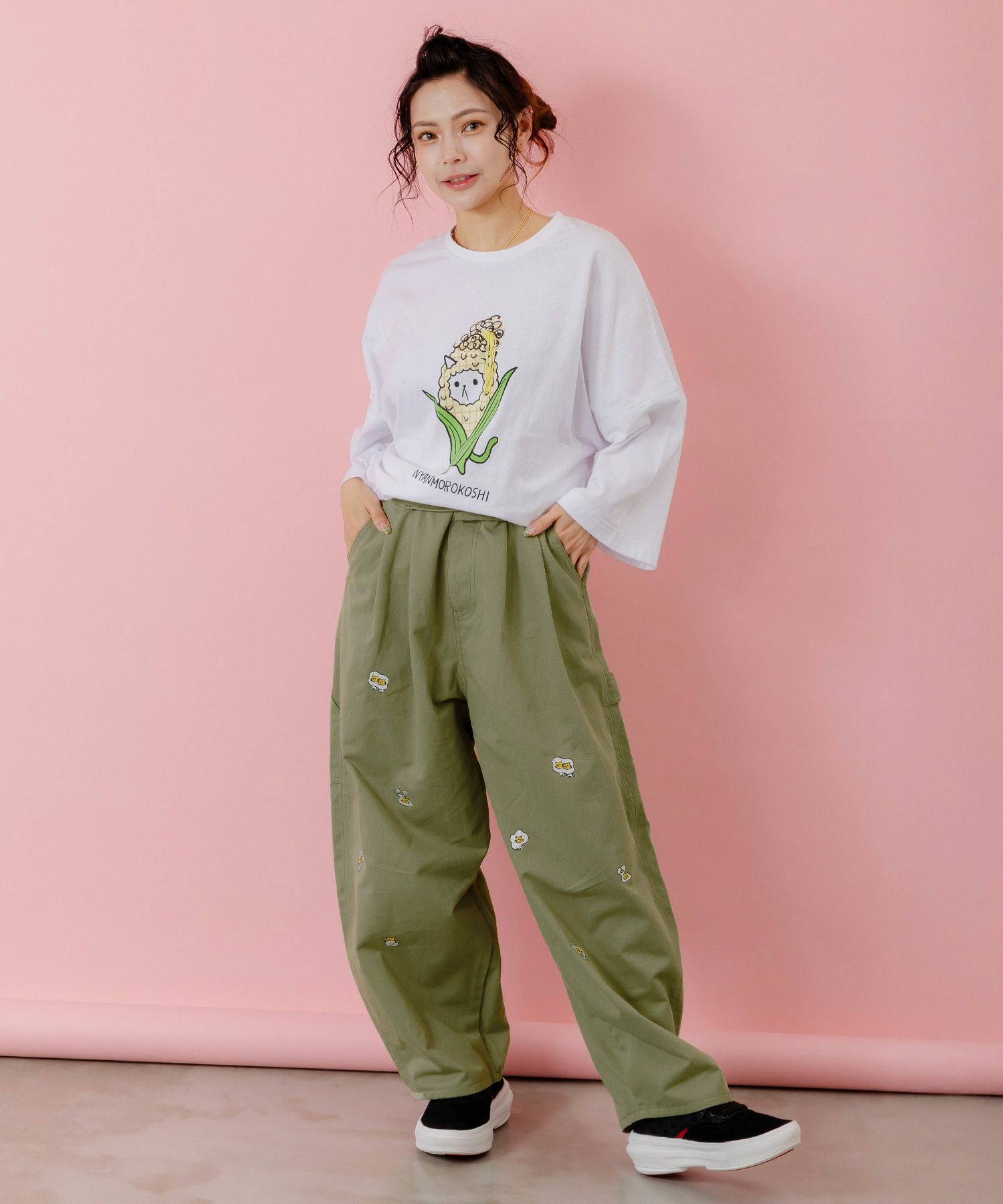 パリティーのネコ目玉焼き刺繍パンツ-20