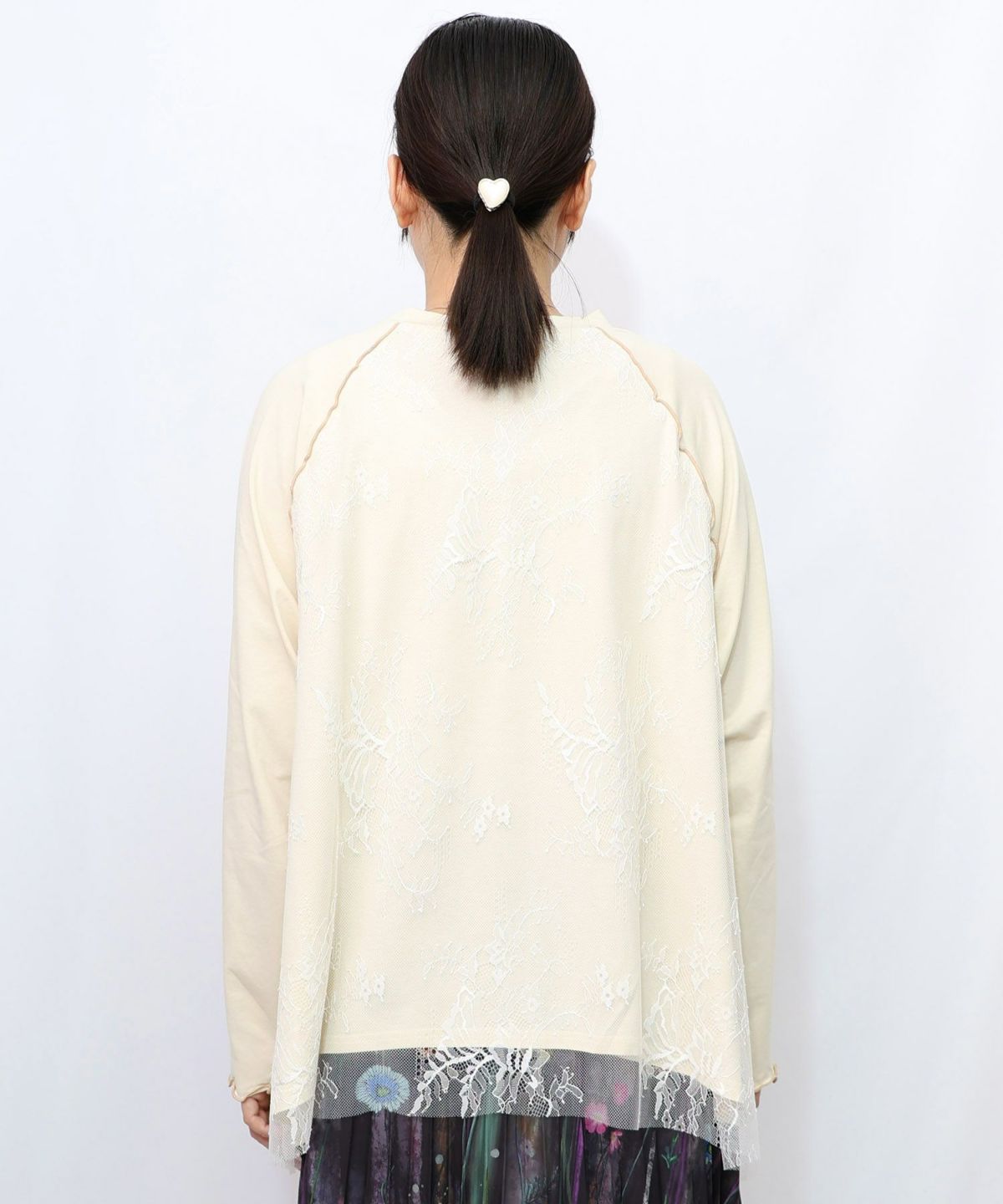 花とメリーゴーランド柄レース重ねロンT-9