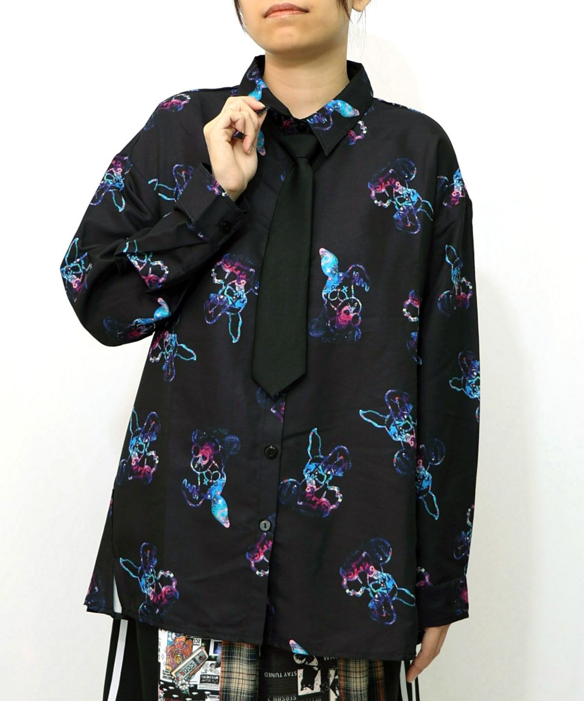 パチうさ×ラビル柄 ネクタイ付きシャツ-13