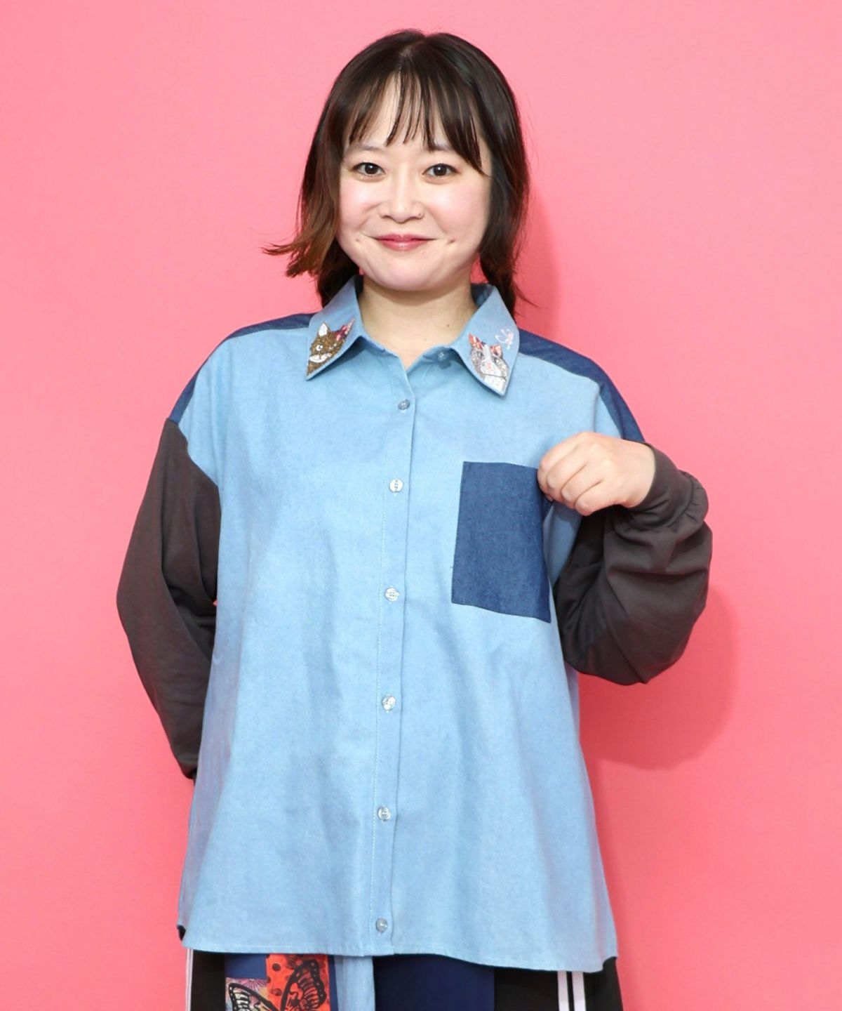 ネコ刺繍襟シャンブレーシャツ-1