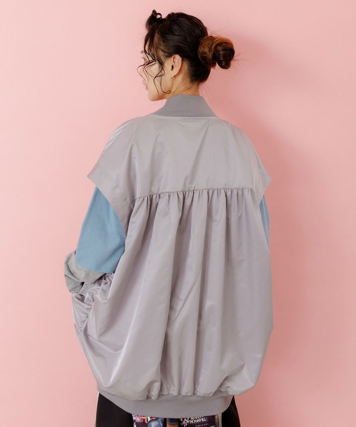 メルヘン柄ラメプリントベスト-5