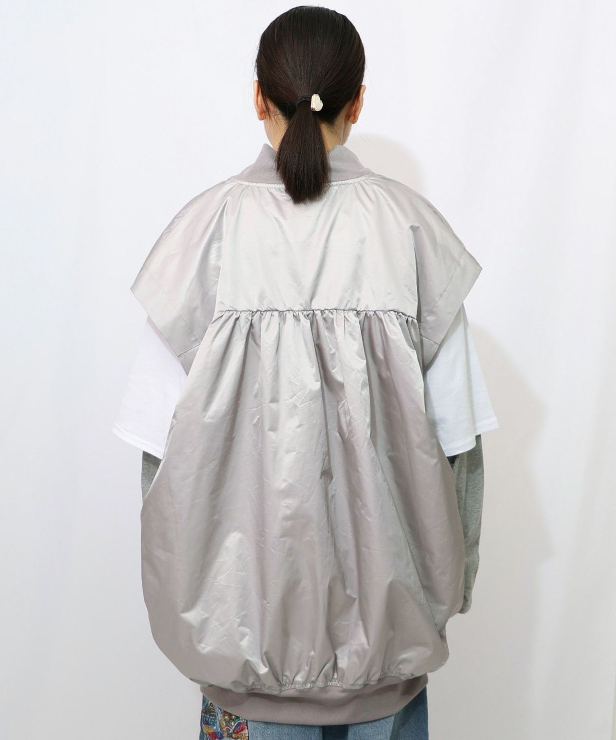 メルヘン柄ラメプリントベスト-11