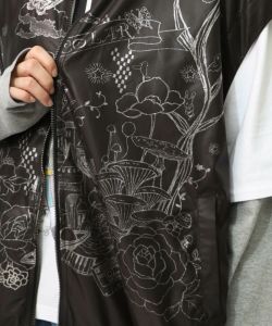 メルヘン柄ラメプリントベスト-16