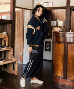 NIKE スタジャン ダークグレー Nike(ナイキ) スタジャン(メンズ) - 海外通販のBUYMA