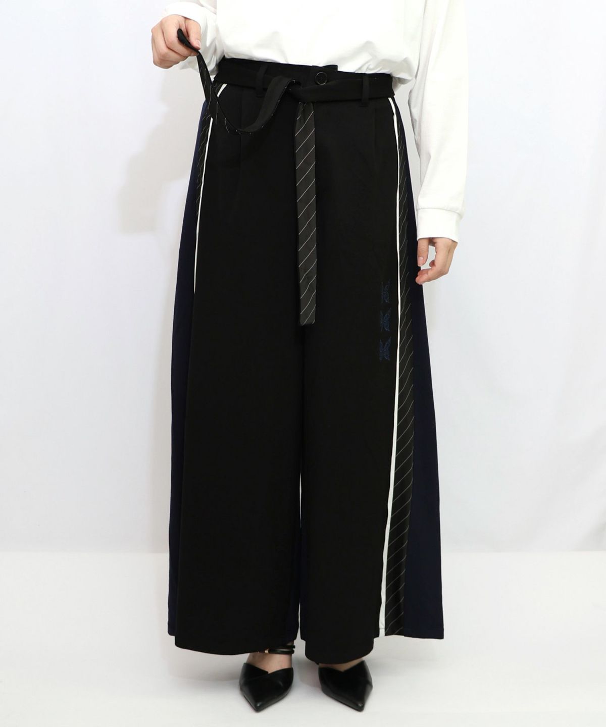 蝶刺繍バイカラー 異素材切替パンツ-12