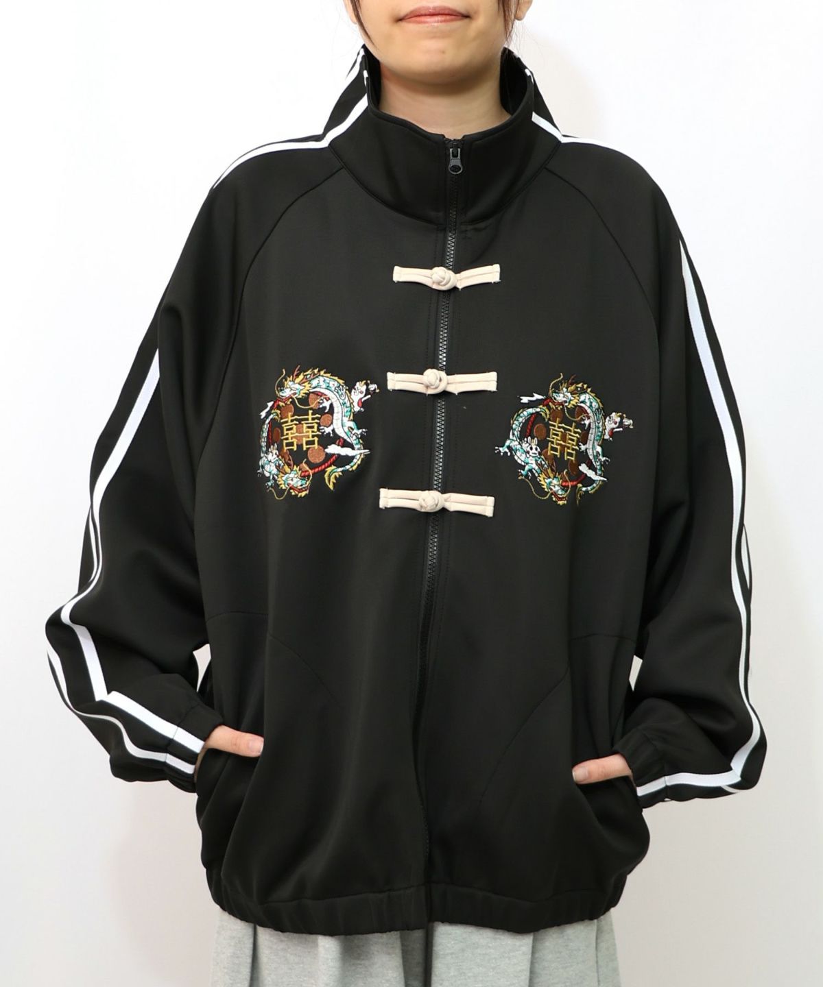 ウサギと龍刺繍 カンフーボタンジャージ-8