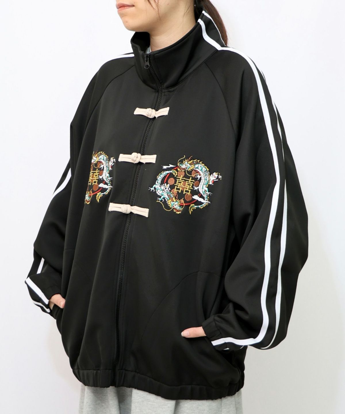 ウサギと龍刺繍 カンフーボタンジャージ-9